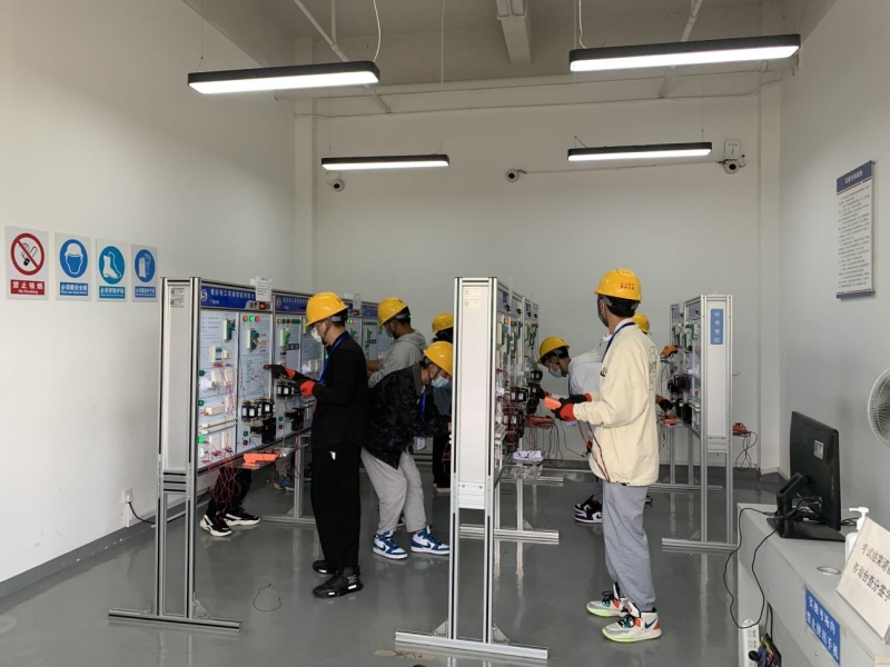 图片2.jpg 图片2.jpg