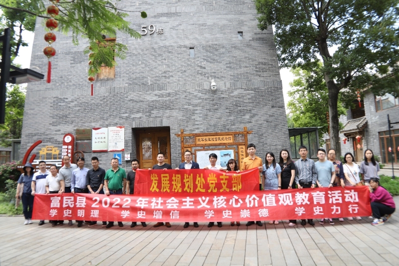 图片4.jpg 图片4.jpg