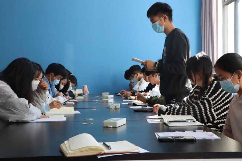 图片4.jpg 图片4.jpg